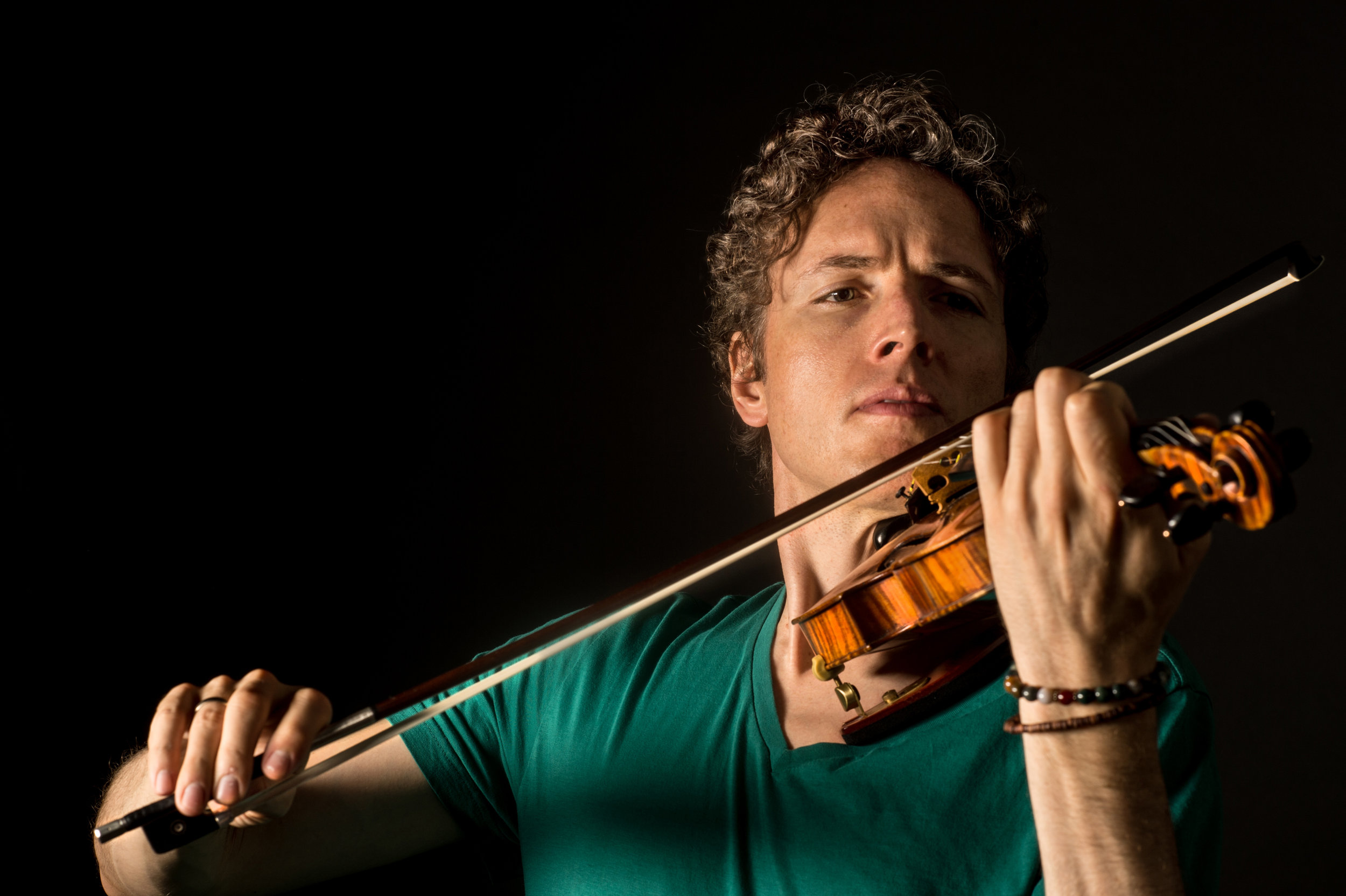 For more information on violin soloist Timothy Fain, visit his website. Photo credit: Michael Weintrob